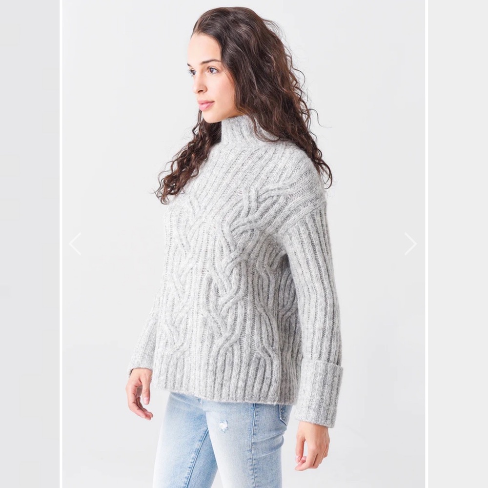 VINCE l Grey Mirrored Cable Knit Oversized Turtleneck Sweater L